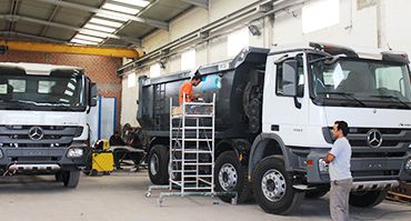 Nous pouvons intervenir tant sur les parties m&eacute;caniques (composants) que sur les parties m&eacute;talliques des semi-remorques...